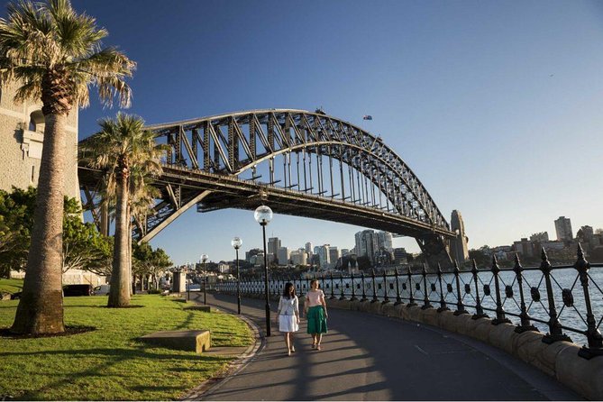 Sydney City Highlights & Hidden Gems: Private or Small Group Tour - Kirribilli, Milsons Point, and skyline viewpoints that feel like a plan