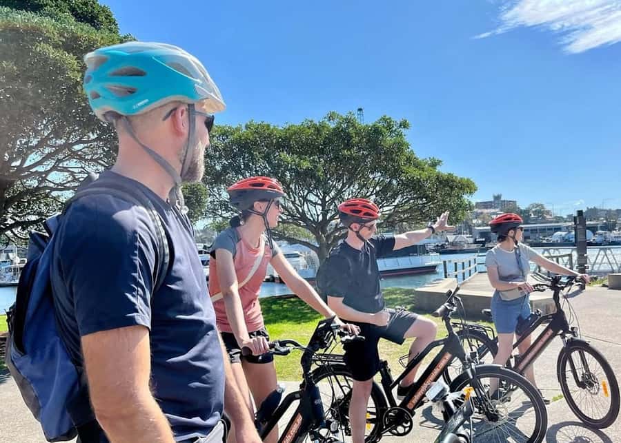 Sydney: Electric Bike Rental & Wheel Explorer Audio Guide - Darling Harbour to Cockle Bay: the waterfront warm-up