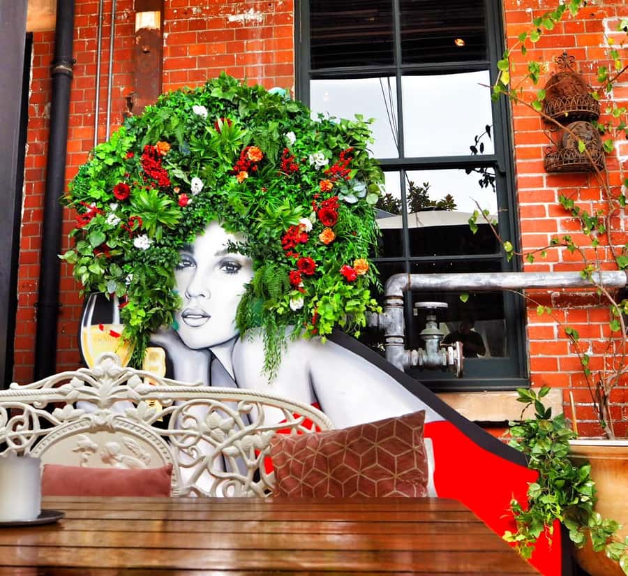 Sydney: Food Tour in Surry Hills with 8 Local Food Tastings - Meeting Point and How to Find Your Guide on Oxford Street