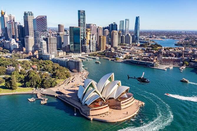 Sydney Grand Tour by Helicopter - The east-coast stars: Bondi, Coogee, and the beaches near the big city