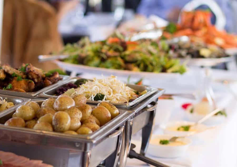 Sydney Harbour: 3-Hour Lunch Cruise with Live Music - Lunch on the harbour: seafood, carvery, desserts, and coffee