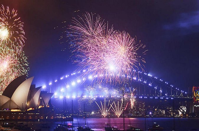 Sydney Harbour BYO New Year's Eve Catamaran Cruise - Stop: Sydney Harbour Bridge fireworks from an anchored view