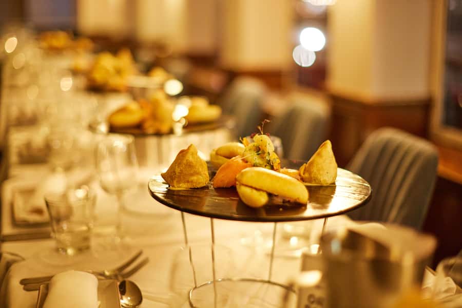 Sydney Harbour: Cabaret Cruise with 3-Course Dinner - Voyage of Love Cabaret: The Show Part That Makes the Ticket Worth It