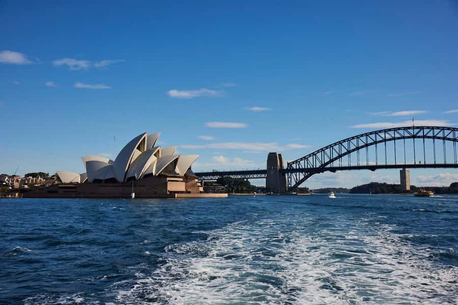 Sydney: Harbour Cruise with Buffet Lunch - Buffet lunch onboard: 13 options, real variety, and the food flow