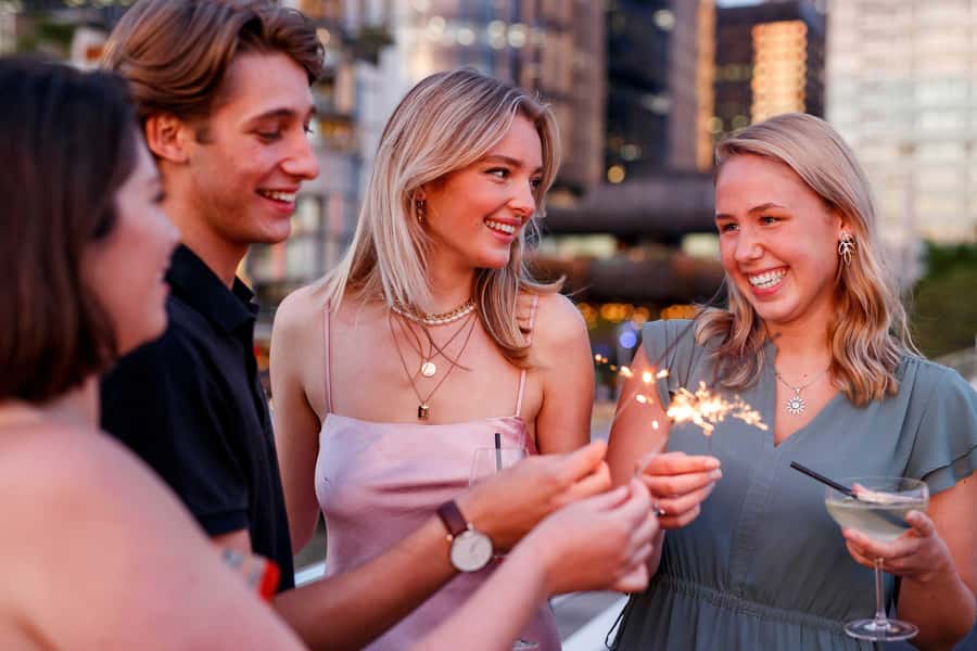 Sydney: Harbour Dinner Cruise with 3, 4 or 6-Course Menu - Views From the Water: Opera House, Bridge, and Photo Timing