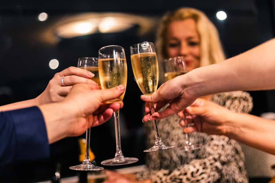 Sydney: Harbour Dinner Cruise with 3, 4 or 6-Course Menu - Who Should Book This Sydney Harbour Dinner Cruise