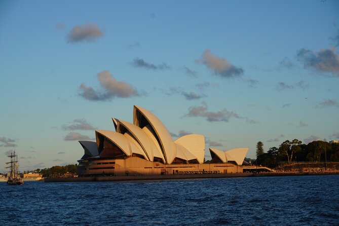 Sydney Harbour Discovery Dinner Cruise Scenic Sights and Buffet - The 6:00–8:00 PM timing: sunset light plus night views