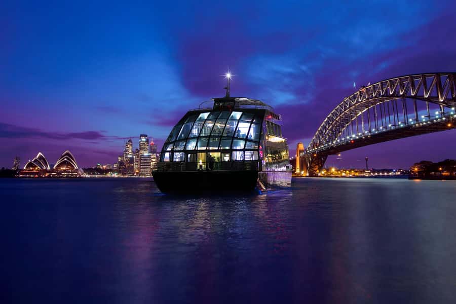 Sydney Harbour: Glass Boat Signature Dinner Cruise - Quick hit points before you go