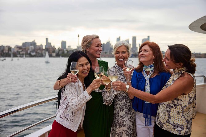 Sydney Harbour Sunset Dinner Cruise from Darling Harbour - Live music on weekends: pleasant, not complicated