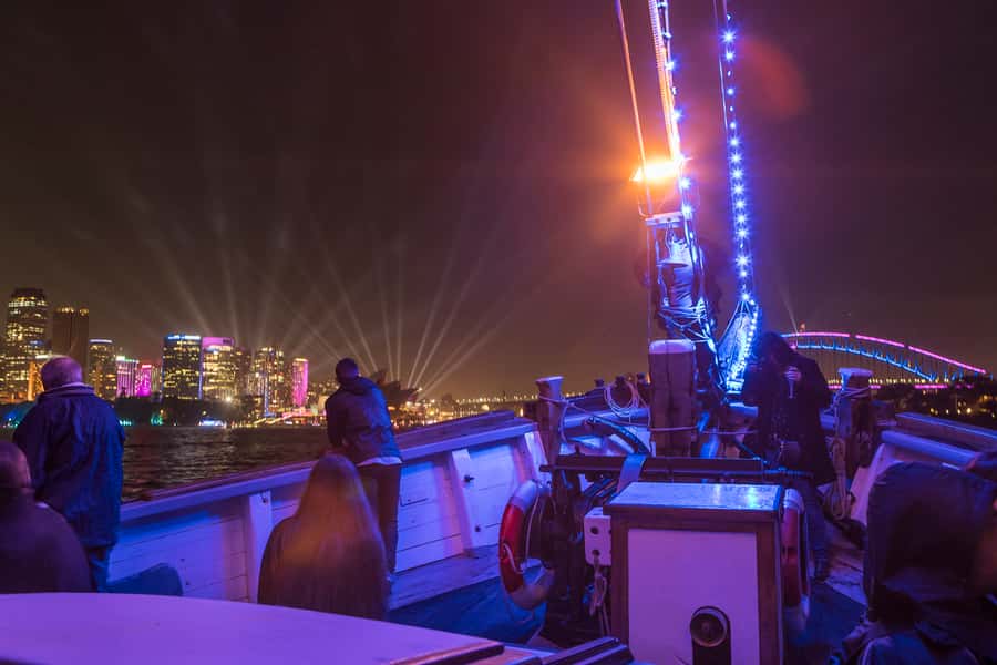 Sydney Harbour: Tall Ship Vivid Dinner Cruise - Weather and the mast climb add-on