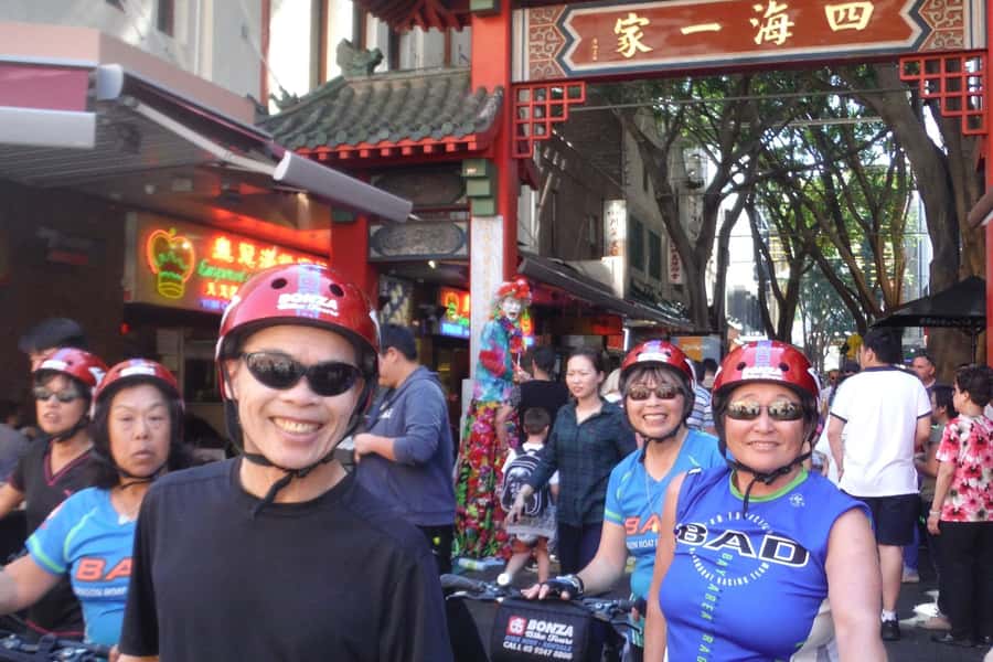 Sydney Highlights 2.5-Hour Bike Tour - Meeting at Bonza HQ in The Rocks: start close to the action