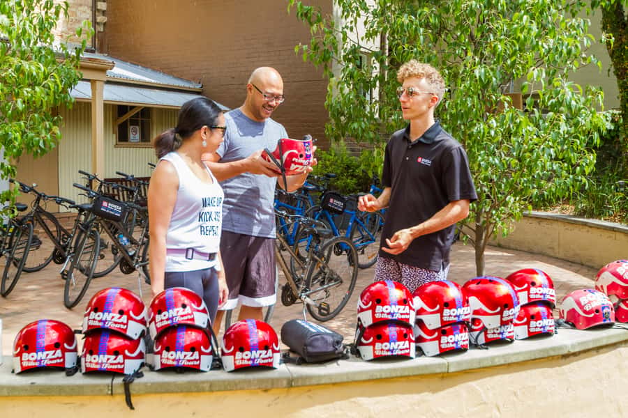 Sydney: Iconic Sights 4-Hour Bike Tour - Starting at The Rocks: gear up and get your bearings fast