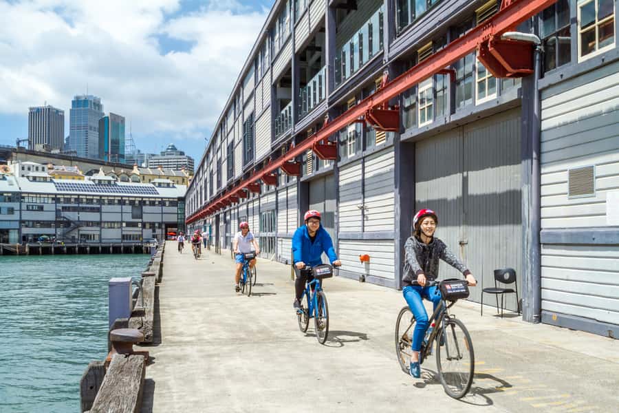 Sydney: Iconic Sights 4-Hour Bike Tour - Art stops on the bike: Museum of Contemporary Art and Art Gallery NSW