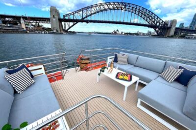 Sydney: Intimate Vivid Harbour Cruise with Canapes - Landmarks in Light: Opera House, Bridge, Luna Park, and Vivid Views