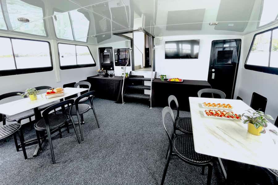 Sydney: Intimate Vivid Harbour Cruise with Canapes - Weather-Proofing and What to Bring