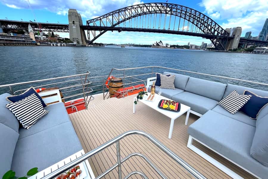 Sydney: Intimate Vivid Harbour Cruise with Canapes - Landmarks in Light: Opera House, Bridge, Luna Park, and Vivid Views