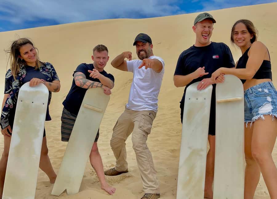 Sydney: Port Stephens Day Trip with Dolphin Cruise or Hike - Key highlights at a glance