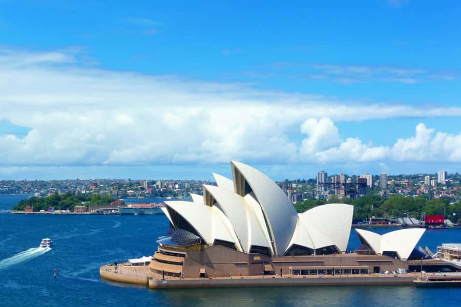 Sydney: Private custom tour with a local guide - A private Sydney route that starts with your interests