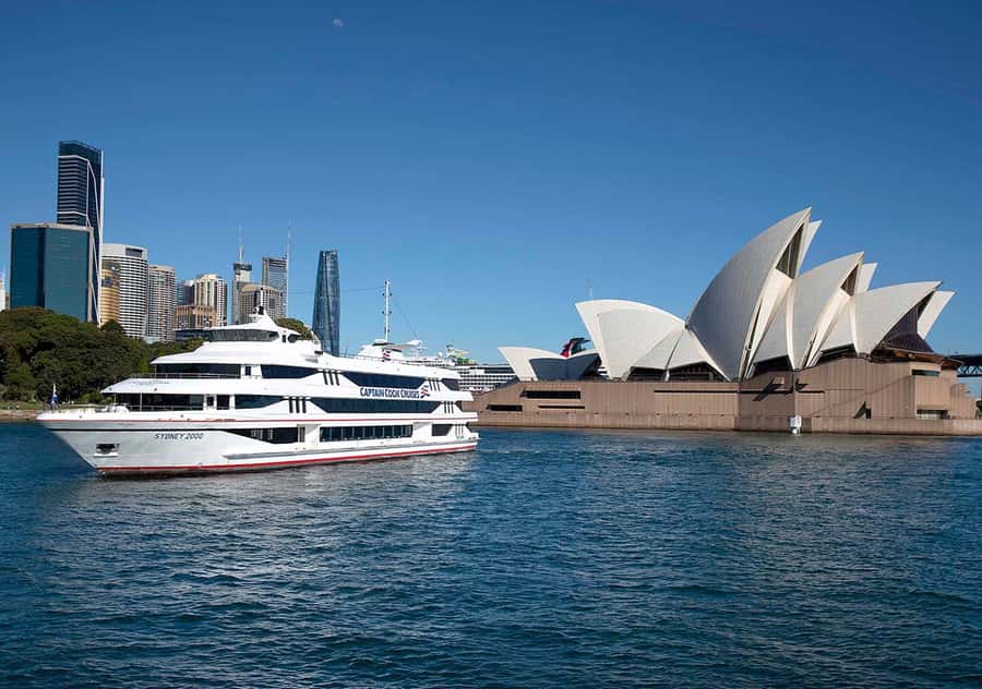 Sydney: Relaxing High Tea Cruise on Sydney Harbour - Service and Comfort: Clean Ship, Attentive Staff, and a Comfortable Pace