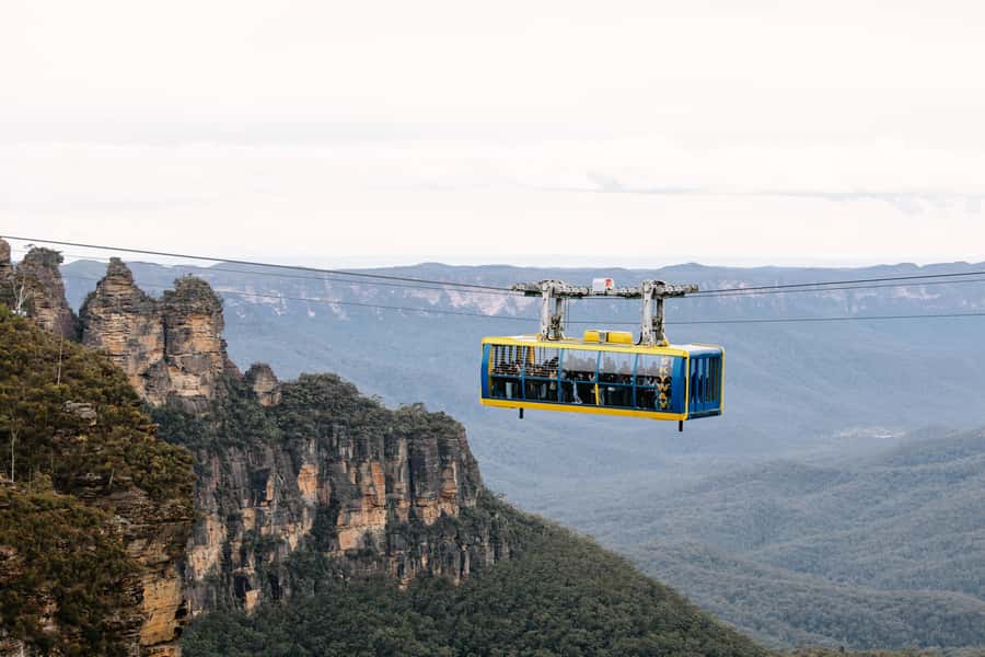 Sydney: Small Group Blue Mountains, Wildlife & Waterfalls - Guided bush walk to waterfalls and viewpoints