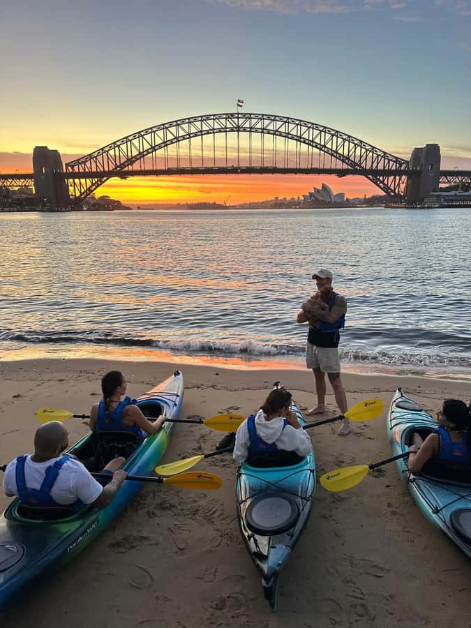 Sydney: Sunset Kayak Tour with Opera House Views - The 90-minute paddle plan: Blues Point, Bridge light, Luna Park glow, McMahons Point sunset