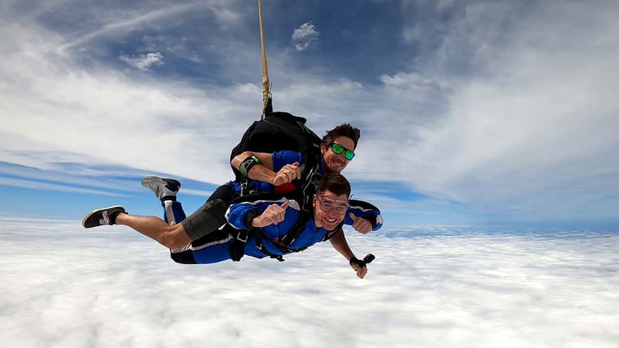 Sydney: Tandem Skydive with Optional Transfers - Key things to know before your Sydney tandem sky jump