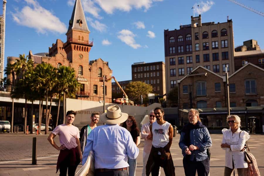 Sydney: The Rocks 90-Minute History Walking Tour - The audio setup: usually great, with occasional hiccups