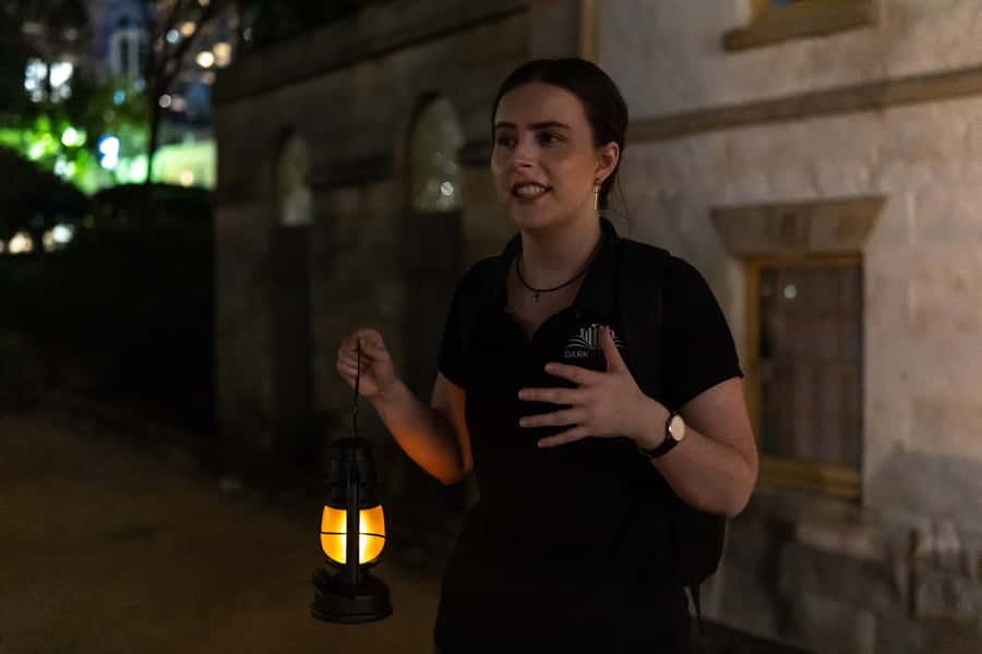 Sydney: True Crime Tour - Starting in The Rocks by the Harbour Bridge