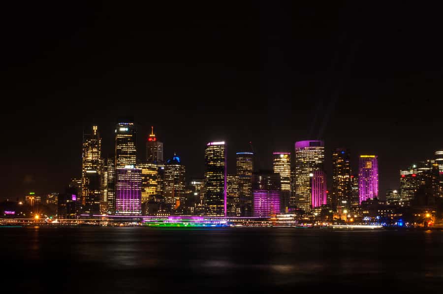 Sydney: Vivid Festival of Light Harbor Cruise with Dinner - Indoor vs outdoor seating: how to choose for comfort and photos