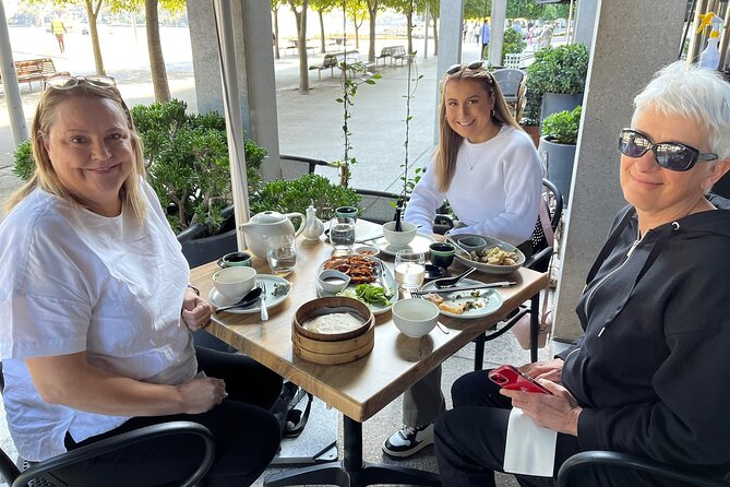 Taste of Sydney Tour (mini coach) - Woolloomooloo lunch stop: Tiger Pie plus Coopers craft beer