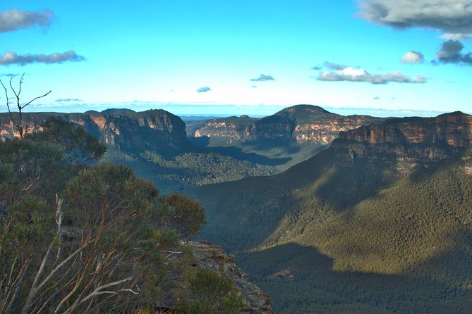 Unforgettable Blue Mountains Day Tour - Sydney pickup at 7:00 am and the luxury 4WD advantage