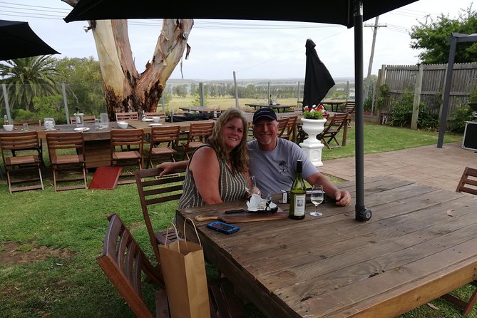 Wildlife, Wine & Waves – Epic South Coast Adventure from Sydney - Symbio Wildlife Park: kangaroos, but plan for extra admission